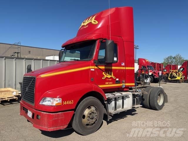Volvo VNM وحدات الجر