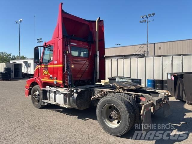 Volvo VNM وحدات الجر
