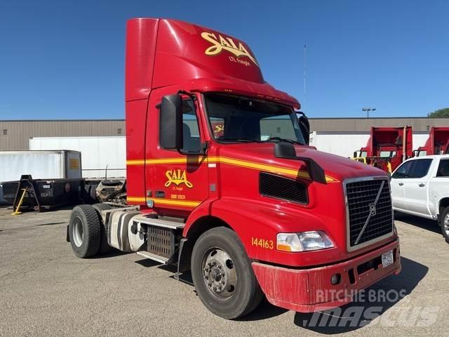 Volvo VNM وحدات الجر