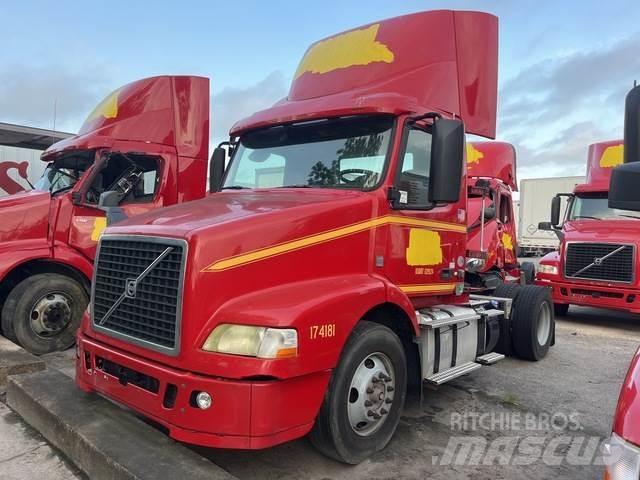 Volvo VNM وحدات الجر
