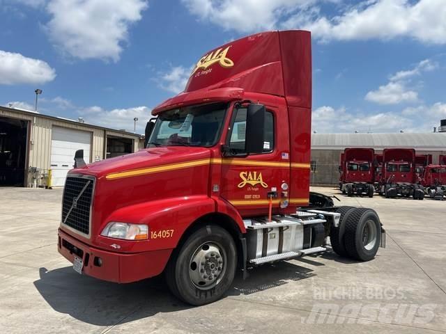 Volvo VNM وحدات الجر