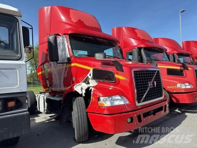 Volvo VNM وحدات الجر