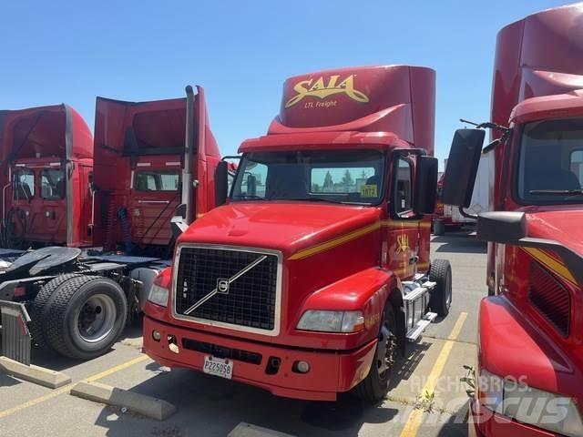 Volvo VNM وحدات الجر