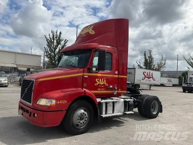 Volvo VNM وحدات الجر