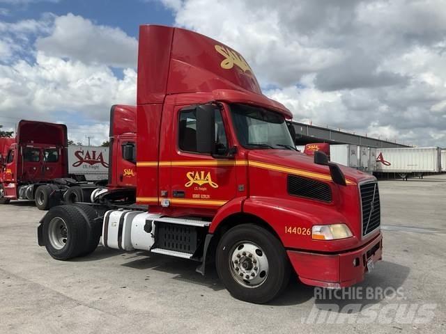 Volvo VNM وحدات الجر