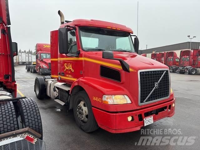 Volvo VNM وحدات الجر
