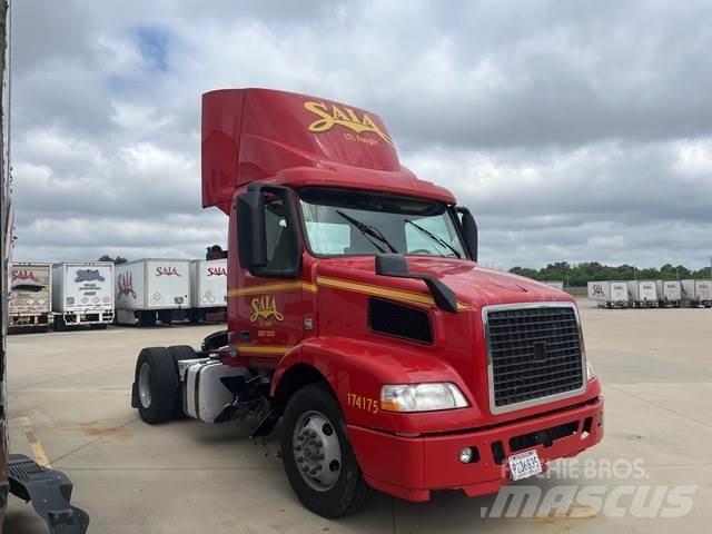 Volvo VNM وحدات الجر