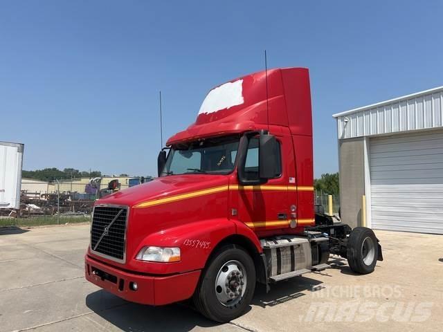 Volvo VNM وحدات الجر