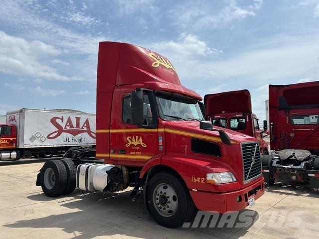 Volvo VNM وحدات الجر