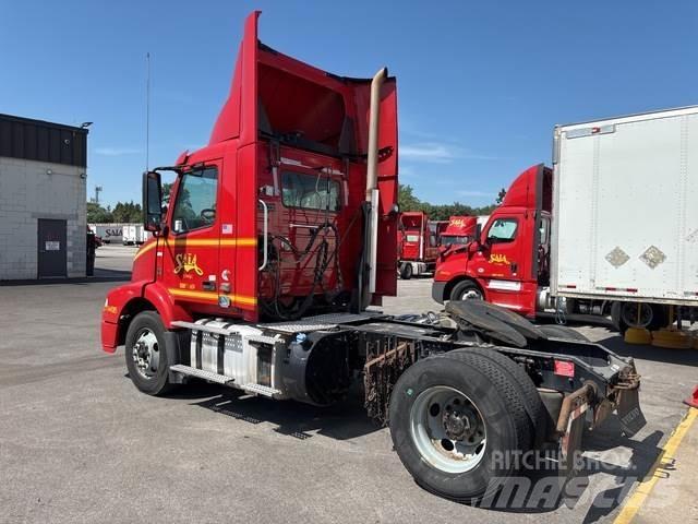 Volvo VNM وحدات الجر