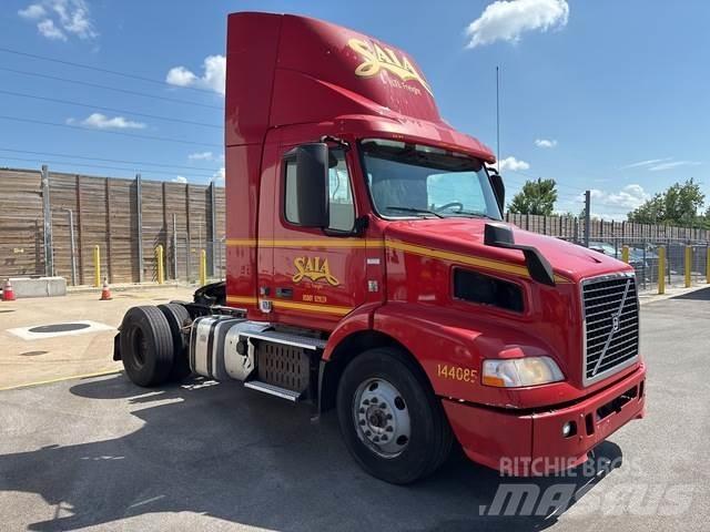 Volvo VNM وحدات الجر