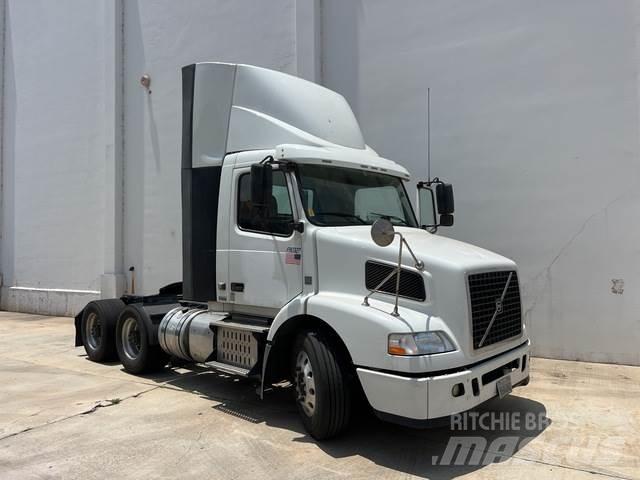 Volvo VNM وحدات الجر