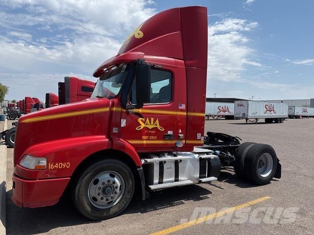 Volvo VNM وحدات الجر