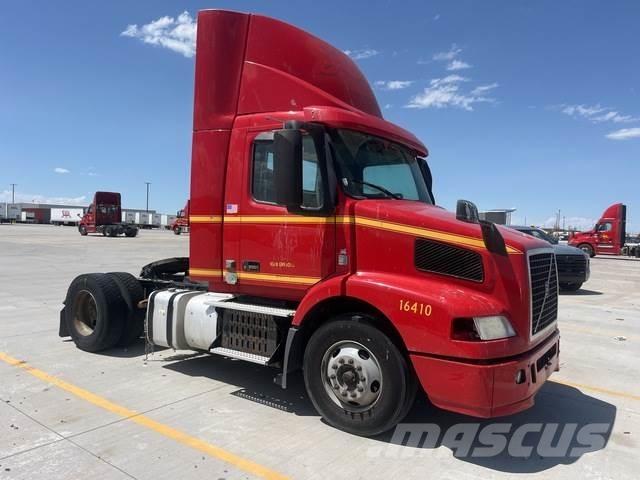 Volvo VNM وحدات الجر