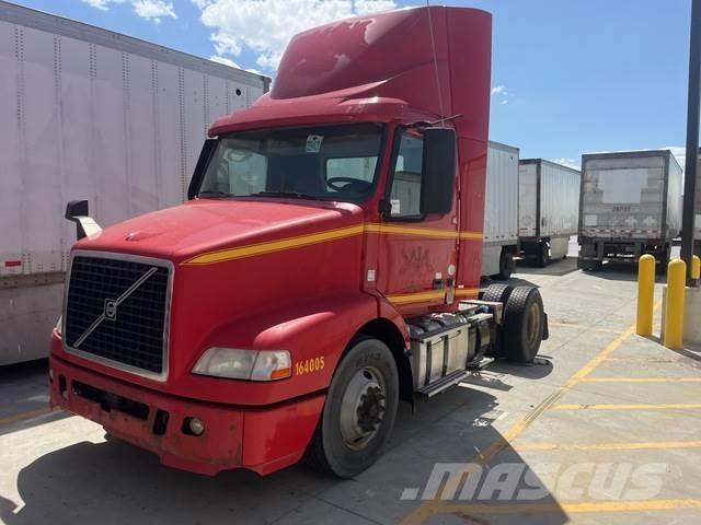 Volvo VNM وحدات الجر