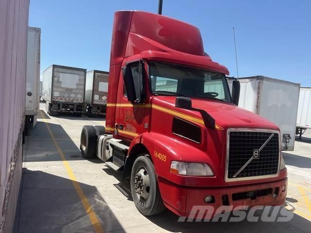 Volvo VNM وحدات الجر