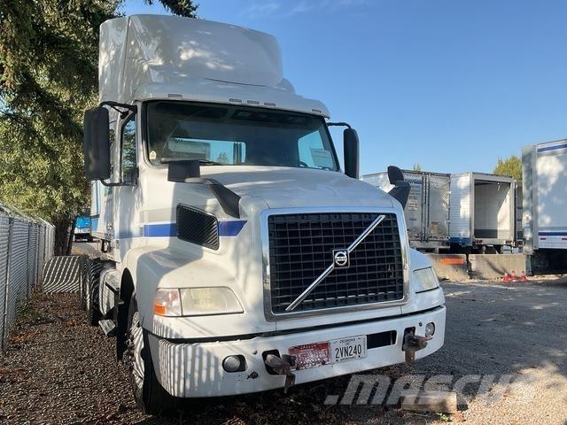 Volvo VNM وحدات الجر