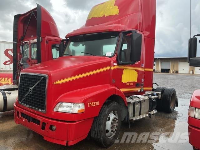 Volvo VNM وحدات الجر