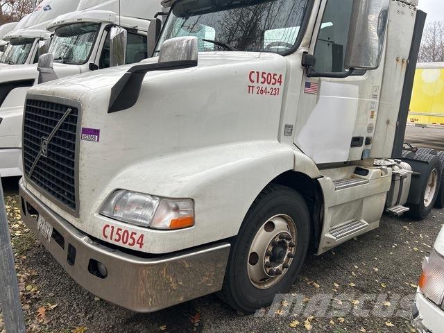 Volvo VNM وحدات الجر