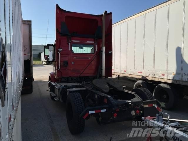 Volvo VNM42T وحدات الجر