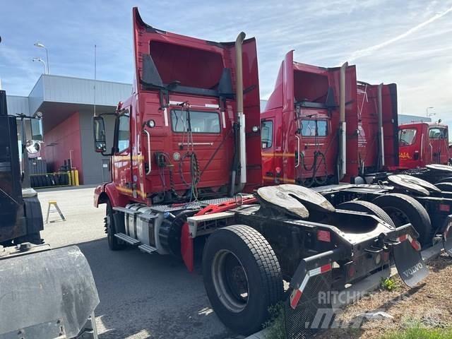 Volvo VNM42T وحدات الجر