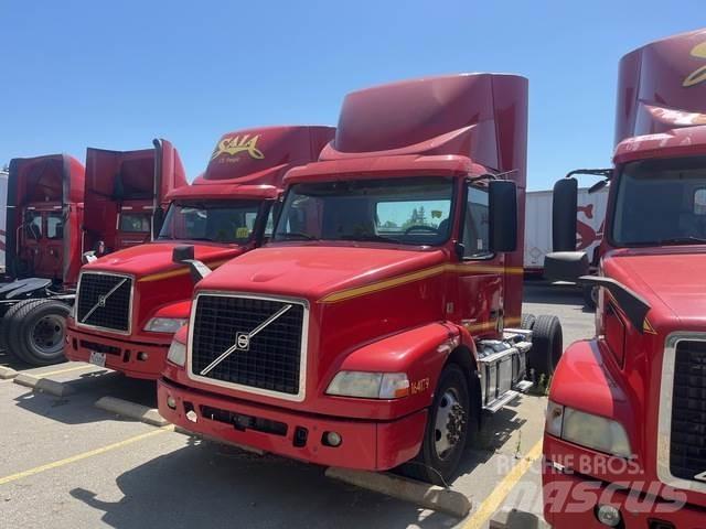 Volvo VNM42T وحدات الجر