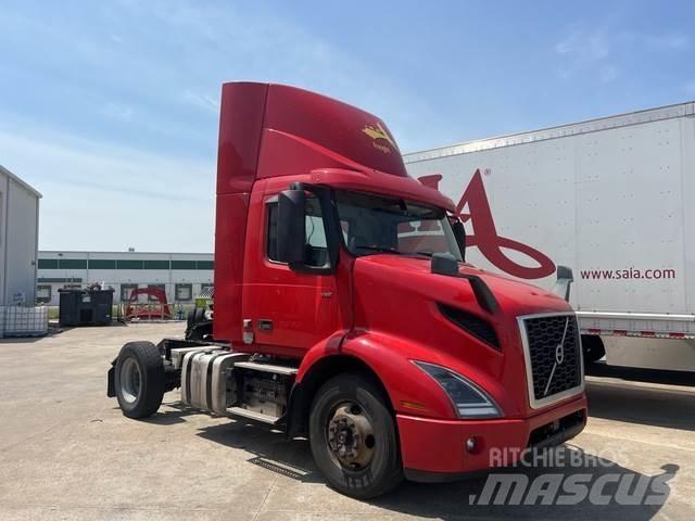 Volvo VNM42T وحدات الجر