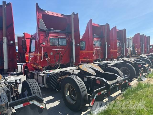 Volvo VNM42T وحدات الجر