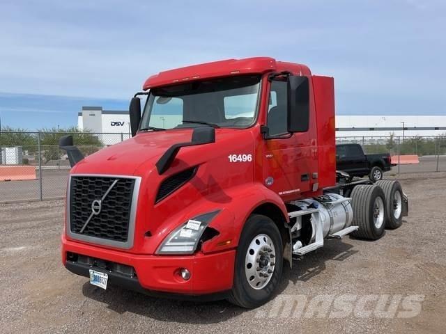 Volvo VNR وحدات الجر