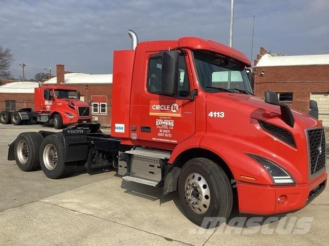 Volvo VNR وحدات الجر
