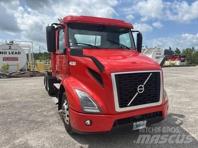 Volvo VNR وحدات الجر