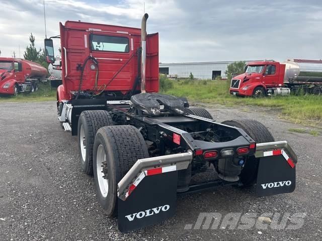Volvo VNR وحدات الجر