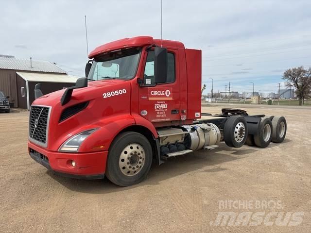 Volvo VNR وحدات الجر