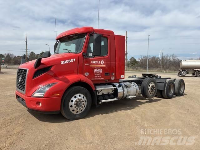 Volvo VNR وحدات الجر