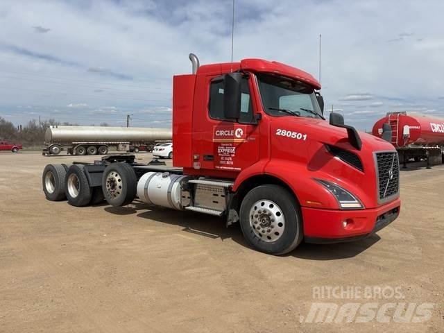 Volvo VNR وحدات الجر