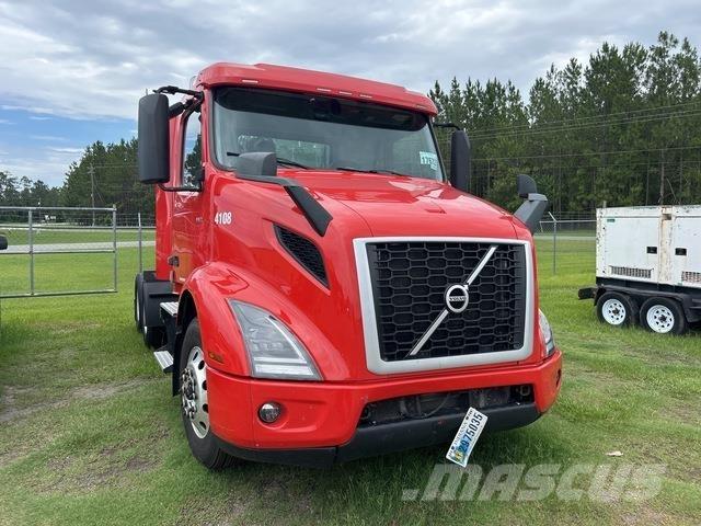Volvo VNR وحدات الجر