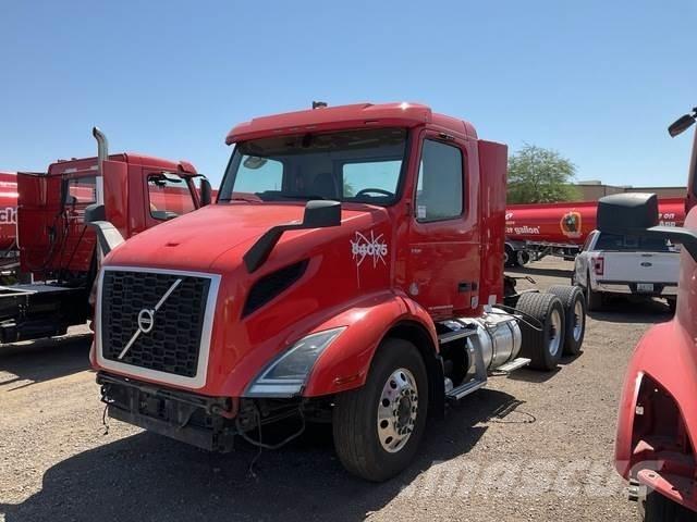 Volvo VNR وحدات الجر