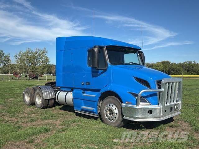 Volvo VNR وحدات الجر