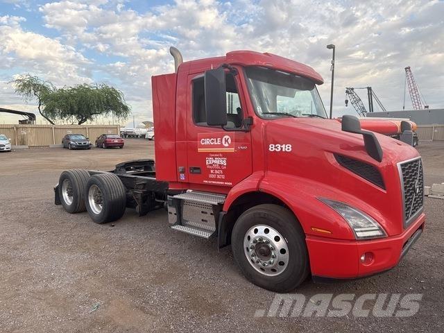 Volvo VNR وحدات الجر