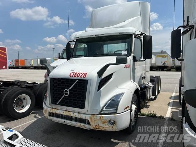 Volvo VNR وحدات الجر
