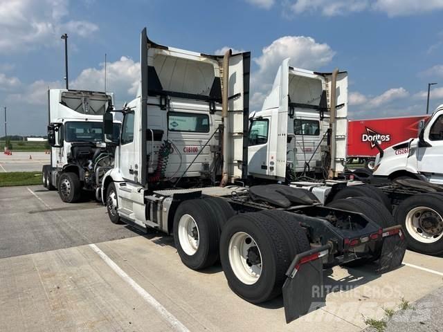 Volvo VNR وحدات الجر