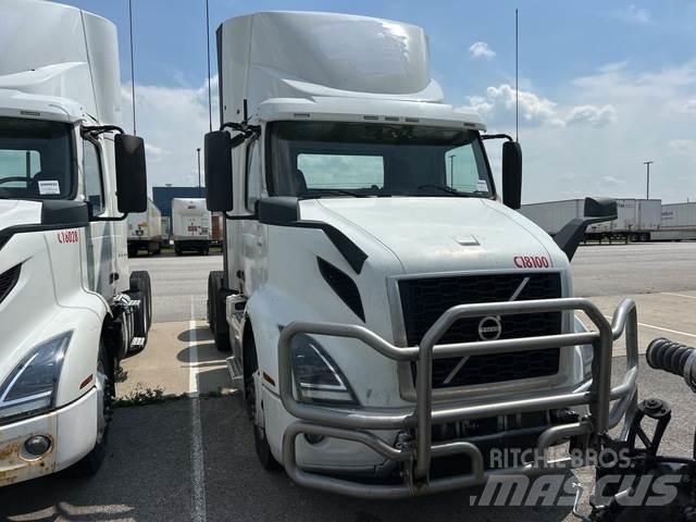 Volvo VNR وحدات الجر