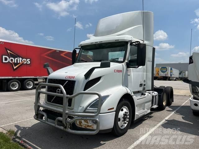 Volvo VNR وحدات الجر