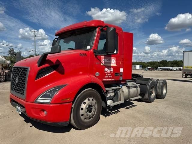 Volvo VNR وحدات الجر