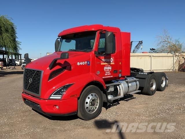 Volvo VNR وحدات الجر