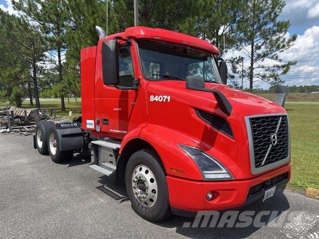 Volvo VNR وحدات الجر