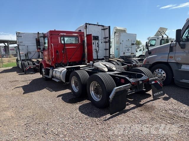 Volvo VNR وحدات الجر