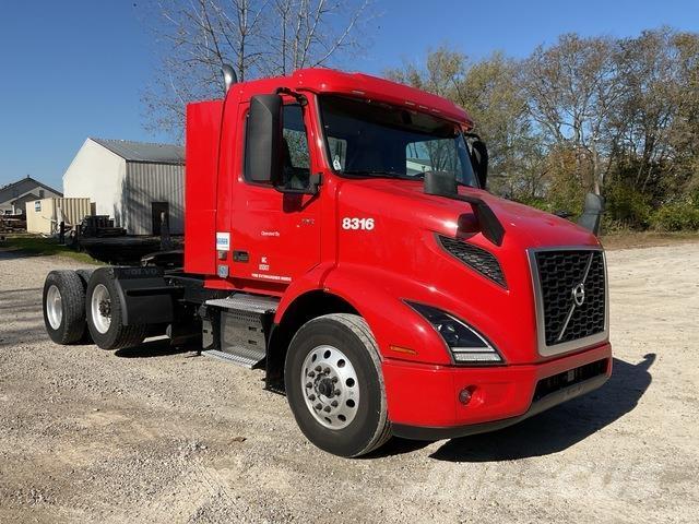 Volvo VNR وحدات الجر