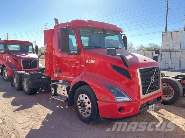 Volvo VNR وحدات الجر