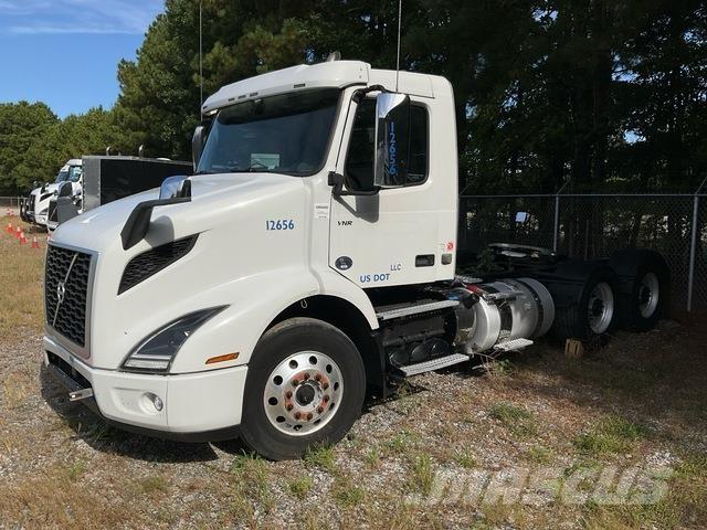 Volvo VNR وحدات الجر